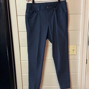 Lululemon | Men's ABC Pant
Warpstreme Navy Business Casual Office Size 32.